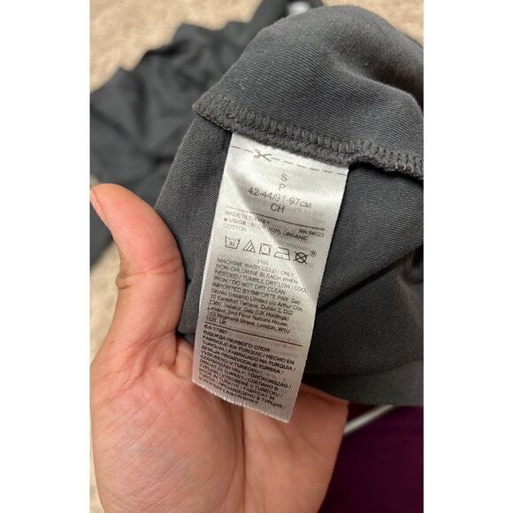 BR Standard Turtleneck Grey Long-sleeve fitted top - Picture 3 of 3